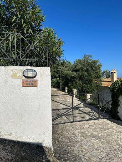Mount Minis - Casa Bruno Villa Sívota Buitenkant foto